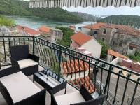 Family house Scardona - dreams by the river Krka - Ferienwohnung