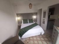 284 on Circular - B&B