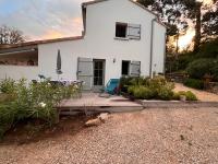 Appartement à cavalaire dans un domaine privé au rez-de-jardin - Chambres d'hôtes Cavalaire-sur-Mer
