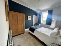 Number 79, Cosy Central Helensburgh 1 Bedroom, ground floor pet friendly, garden - Bed and Breakfast Helensburgh