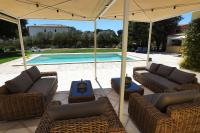 Villa Hameau de Signargues, entre Avignon - Pont du Gard et Uzes - Chambres d'hôtes Domazan