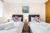 2023 & 2024 Winner of Travellers Award - Four Bedroom Houses & Studio Apartments - HS2 Contractors - NEC - Birmingham Airport - BCU & Aston University - Heartland Hospital - Jaguar - Star City - Ferienwohnung