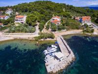 B&B Ždrelac - Apartments by the sea Zdrelac, Pasman - 12662 - Bed and Breakfast Ždrelac