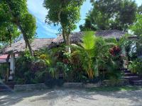Deluxe Bungalow with Garden View