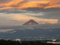 B&B Città del Guatemala - Amazing Aircrafts Views in front of airport - Bed and Breakfast Città del Guatemala