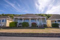Ivy Cottage with Sea Views - B&B