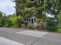 Modern Craftsman Garden Patio in Georgetown - B&B Seattle