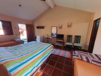 Family Room with Garden View