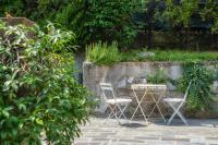 I D'A Charming Penthouse - LAKE VIEW- Como- House-130 mt-2 double bedrooms and 2 double bathrooms a spacious living room-Full equipped kitchen-Private garden and terrace-Private covered parking - B&B