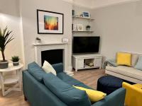 Beach home with garden, close to New Forest - B&B