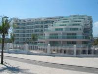 Belo flat em Pontal Beach Resort - Recreio - B&B