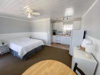 Studio met Queensize Bed