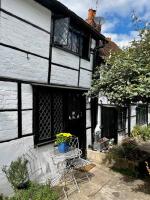 B&B Henley-on-Thames - 15th century tiny character cottage-Henley centre - Bed and Breakfast Henley-on-Thames