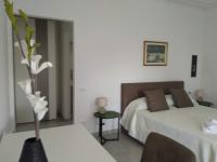 Kamer met Kingsize Bed en Uitzicht op Zee