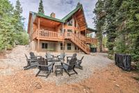 B&B Duck Creek Village - All-Encompassing Cabin with Fire Pit and Kayaks! - Bed and Breakfast Duck Creek Village