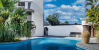 Contemporary Private Studio with Pool and Kitchen - B&B Beira