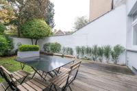 Superb 1 bedroom apartment with garden at châtelain - Ferienwohnung