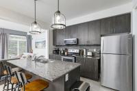 B&B Collingwood - Exceptional 3 BDRM Townhome - 4 Seasons Rental - Bed and Breakfast Collingwood