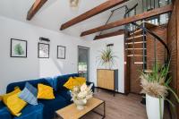 DOMEK NA FOLWARKU ŻUŁAWSKIM - B&B