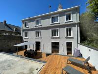 B&B Boulogne-sur-Mer - "L'imprévue", standing et jardin au pied de Notre-Dame - Bed and Breakfast Boulogne-sur-Mer