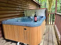 Bear Nakid - Bed and Breakfast Pigeon Forge