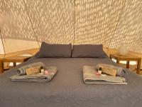 Paraiso Bell Tent - Glamping with Pool in Nature - B&B Tortosa