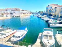 Magnifique Appart Marina proche plage avec parking - B&B Sète