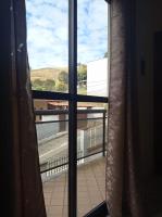Apartment with Mountain View