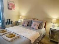 B&B Carrick on Shannon - A Room in Central Park Apts - Bed and Breakfast Carrick on Shannon