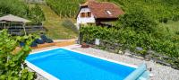 Greta Rest House - B&B
