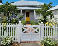 B&B Port Fairy - Wild Cherry on Wishart - Bed and Breakfast Port Fairy