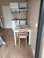 Duplex atypique en bois entre ville et verdures - Chambres d’hôtes La Chapelle-Saint-Mesmin
