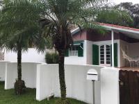 Chalé com piscina na Riviera São Lourenço - B&B Bertioga