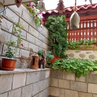 Camera Tripla con Vista Montagna