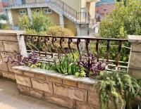 Two bedroom -Terrace- Parking- Walk to Beach - B&B Stari Grad
