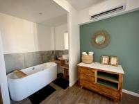 Très bel appartement central, au calme avec balnéo - B&B Perpignano