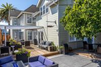 Nantucket Penthouse - walk to restaurants beaches activies & so much more - B&B Half Moon Bay