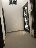 Studio - Split-Level