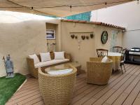 Rez-de-chaussée privatif spacieux 3* d'une villa centre ville - Chambres d’hôtes Hyères