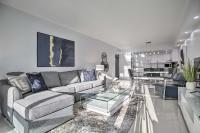 Less Than Half-Mi to Beach Sunny Isles Resort Condo - Chambres d’hôtes