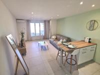 B&B Sainte-Maxime - Superbe appartement avec piscine et stationnement - Bed and Breakfast Sainte-Maxime