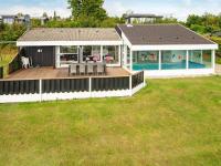 B&B Ebeltoft - 8 person holiday home in Ebeltoft - Bed and Breakfast Ebeltoft