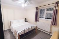 B&B Slough - 1 Bedroom Apartment close to Slough Train Station - Bed and Breakfast Slough