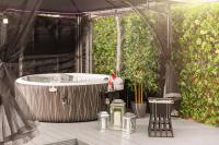 Home From Home Northampton - B&B Northampton