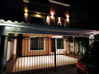 Cozy Home with Private Pool - B&B