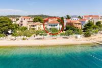 B&B Brodarica - Family friendly seaside apartments Brodarica, Sibenik - 4833 - Bed and Breakfast Brodarica