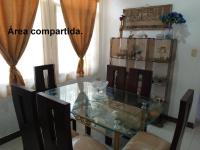 Acuarela del Rio H#2 Cerca Aeropuerto Habitación privada con baño - Chambres d'hôtes Guayaquil