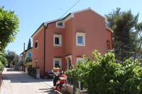 B&B Cherso - Apartments by the sea Cres - 8095 - Bed and Breakfast Cherso