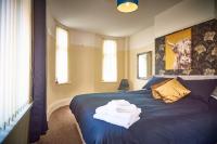 B&B Southport - No4 Apartment Birkdale Village - Bed and Breakfast Southport