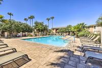 Sunny First-Floor Phoenix Condo with Community Pool - B&B